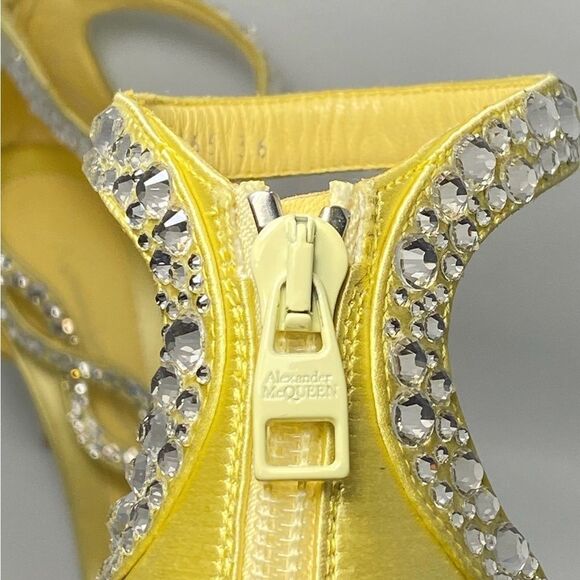 Alexander McQueen Crystal Satin Ankle-Cuff Cocktail Sandals size 36 - Picture 10 of 14